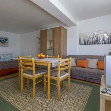 Apartment In 41666 Crikvenica