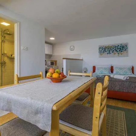 Apartment In 41666